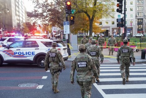 Disparan contra dos agentes de la Guardia Nacional en un tiroteo cerca de la Casa Blanca