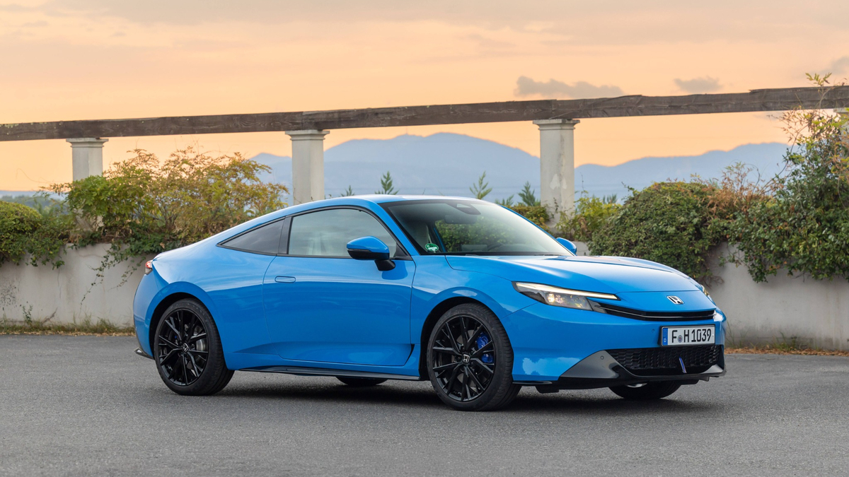 Honda resucita el Prelude con un sobrio deportivo que ahora es híbrido