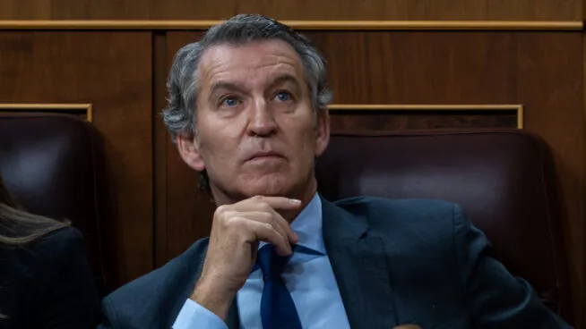 Feijóo ultima el plan de regeneración del PP: el fiscal general será cesado si es procesado