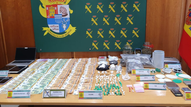Ocho detenidos, dos de ellos guardias civiles, por tráfico de drogas en Madrid, Segovia y Ávila
