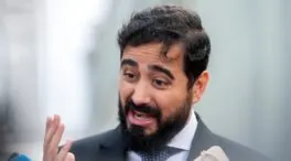 Alvise no se presenta en Extremadura y deja vía libre a PP y Vox para el 21-D