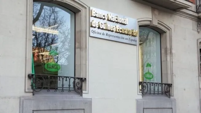 El banco público guineano Bange amplía un 37,5% el capital de su financiera en España