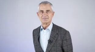 VÍDEO | El podcast de El Liberal con Benito Arruñada: «Ojalá con sustituir a Sánchez todo se arreglase»