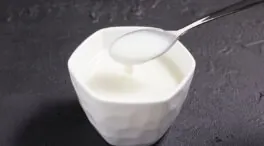 Boticaria García aclara el mito del yogur caducado: qué significa la fecha de consumo preferente