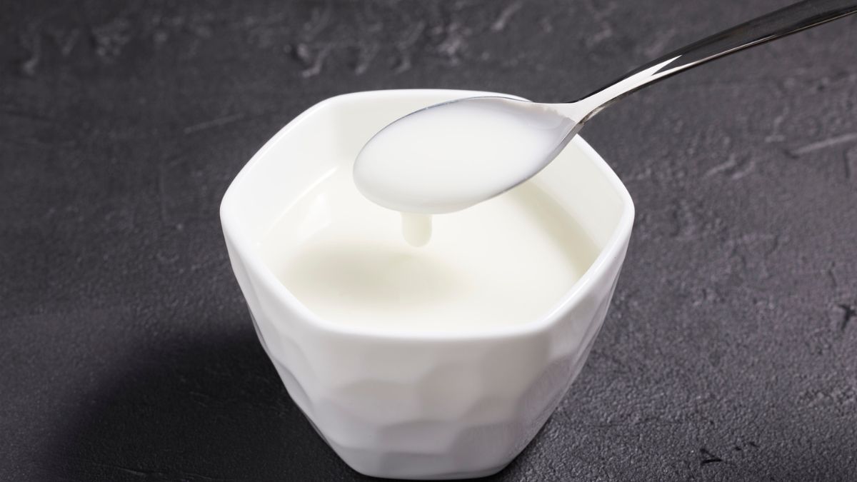 Boticaria García aclara el mito del yogur caducado: qué significa la fecha de consumo preferente