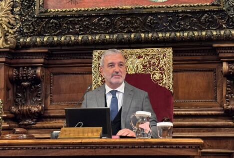 Collboni pierde otra cuestión de confianza y reta a la oposición a que acuerde otro alcalde