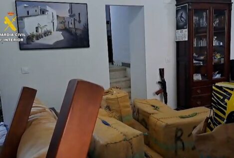 Cuatro detenidos en una 'guardería' con 1.400 kilos de hachís en la desembocadura del Guadalquivir