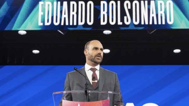 El Tribunal Supremo de Brasil condena al hijo de Bolsonaro por coacción a la justicia