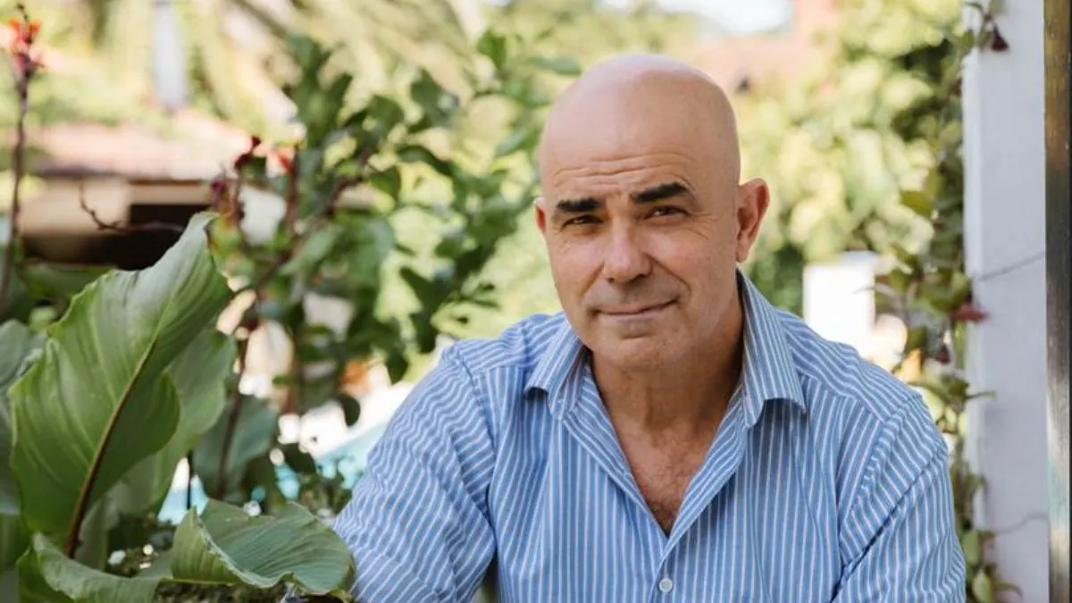 Eduardo Sacheri: «La patria son esos cuatro amigos con los que entras en combate»