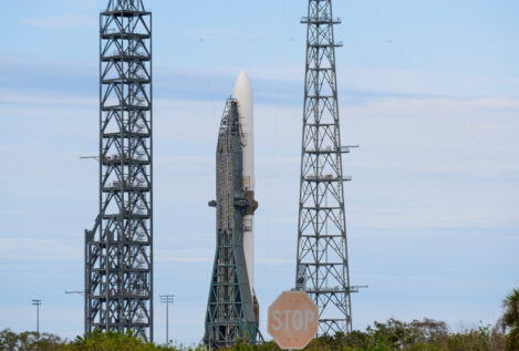La NASA retrasa el lanzamiento del cohete New Glenn 2 de Blue Origin por la tormenta solar