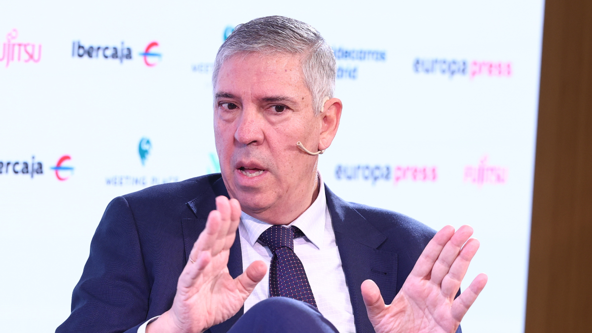 Indra abre la puerta a colaborar con Telefónica en el programa de las radios militares