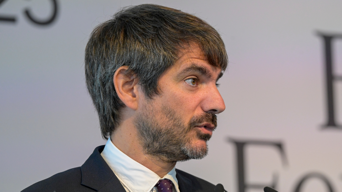 Sumar admite preocupación por el caso Cerdán pero lo desvincula  del Gobierno