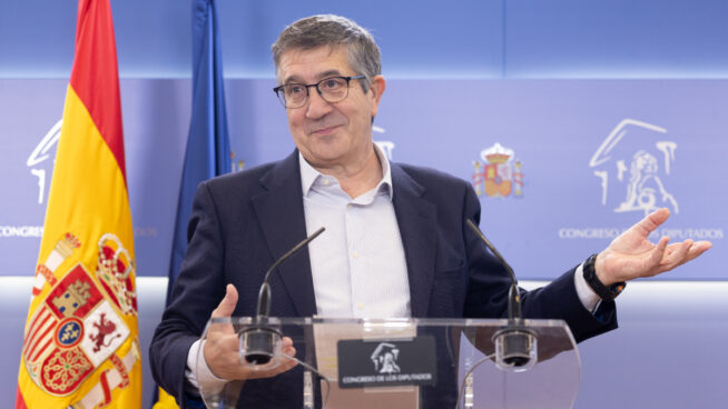 Patxi López defiende que el PSOE ha entregado a los jueces «hasta el último tícket»