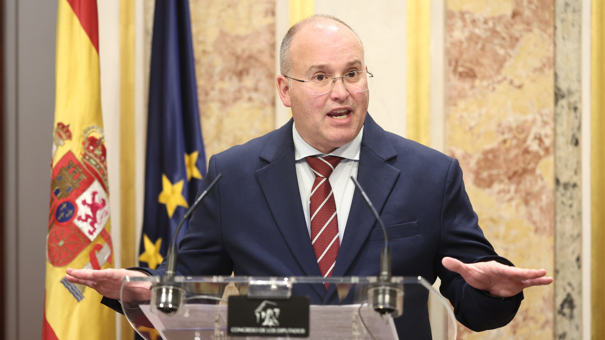 Tellado insiste en que García Ortiz es «un delincuente» y rechaza el «golpismo judicial»