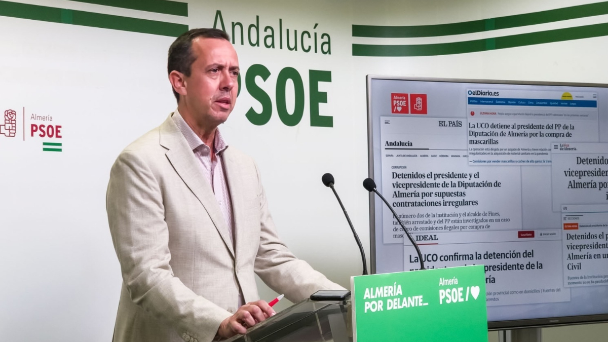 El PSOE de Almería acusa al PP de un «pacto de silencio» ante una «presunta red de corrupción»