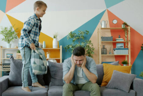 El estilo de apego de madres y padres podría influir en el riesgo de agotamiento parental