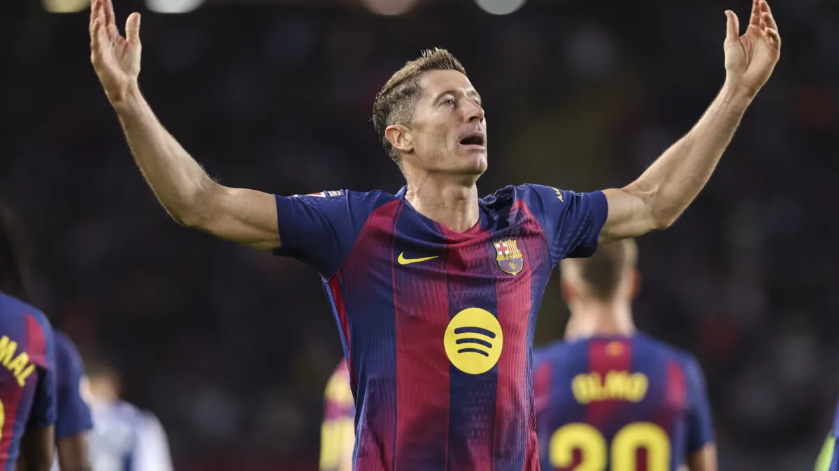 Un Barça con lagunas se salva del Celta gracias a un ‘hat trick’ de Lewandowski