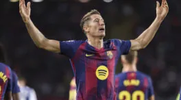 Un Barça con lagunas se salva del Celta gracias a un 'hat trick' de Lewandowski