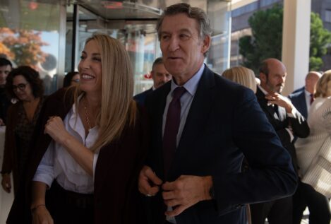 El PP ironiza sobre el cartel electoral del PSOE en Extremadura: «La votación contra Almaraz»