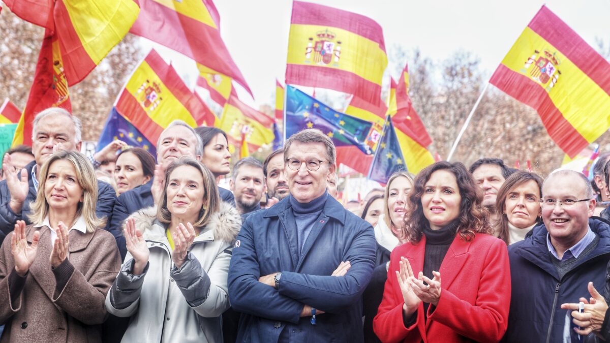 El PP cree que «ha llegado el momento de tomar la calle» y evitar que Vox capitalice el malestar