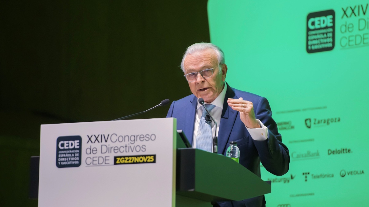 Fainé reivindica el papel de los directivos en la gestión ante la arremetida de la tecnología