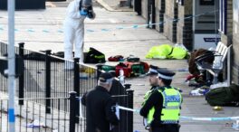 La Policía inglesa detiene a dos hombres por los apuñalamientos y no ve motivación terrorista