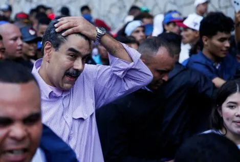 El chavismo llama a la paz y se prepara para una guerra larga en Venezuela