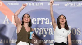 Podemos acusa a la monarquía de ser «heredera» del franquismo y seguir su «legado»