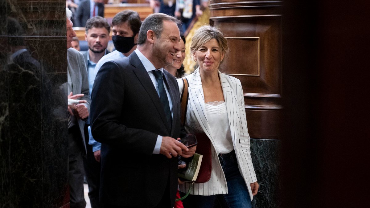 Podemos aprovecha el choque de Díaz con Ábalos para insinuar que ella conocía la trama