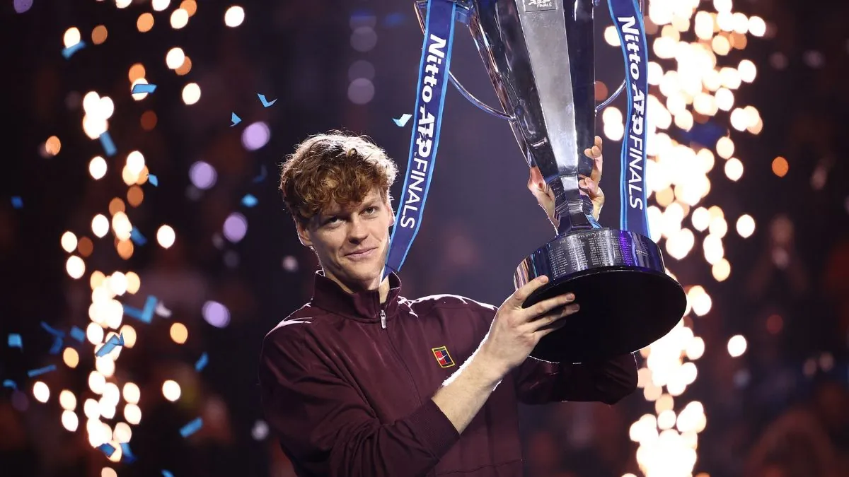 Carlos Alcaraz sucumbe ante el ‘maestro’ Sinner en Turín