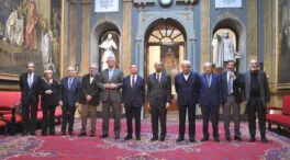 Felipe González homenajea a Javier Lambán en un acto sin los ministros de Pedro Sánchez