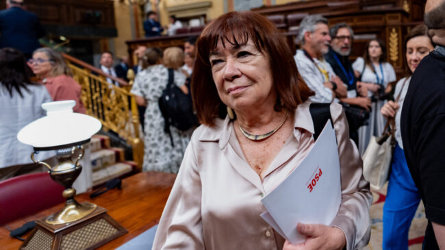 Leire Díez amenazó a Narbona con tirar de la manta si la aislaban: «Yo también puedo hablar»