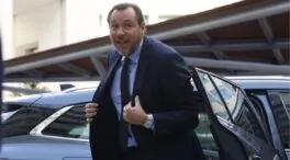 Óscar Puente sobre el libro del rey Juan Carlos I: «Tengo mucho respeto por el emérito»