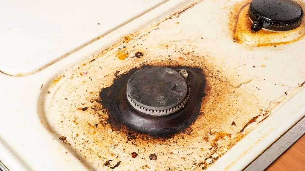 Fogones de cocina sucios. Canva