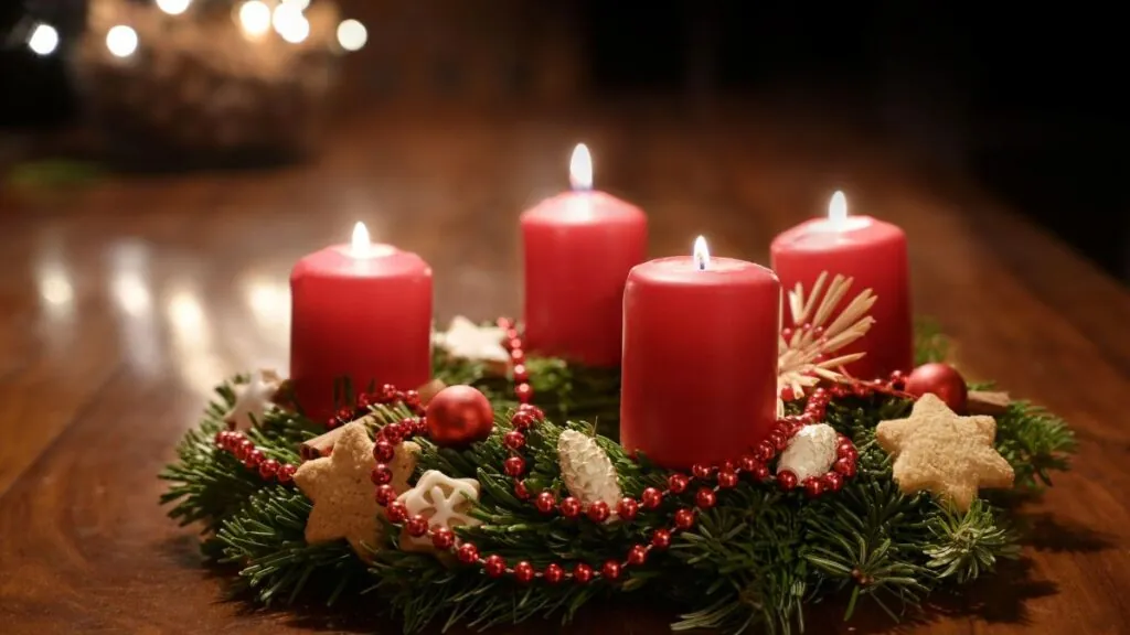 Corona de adviento. Canva