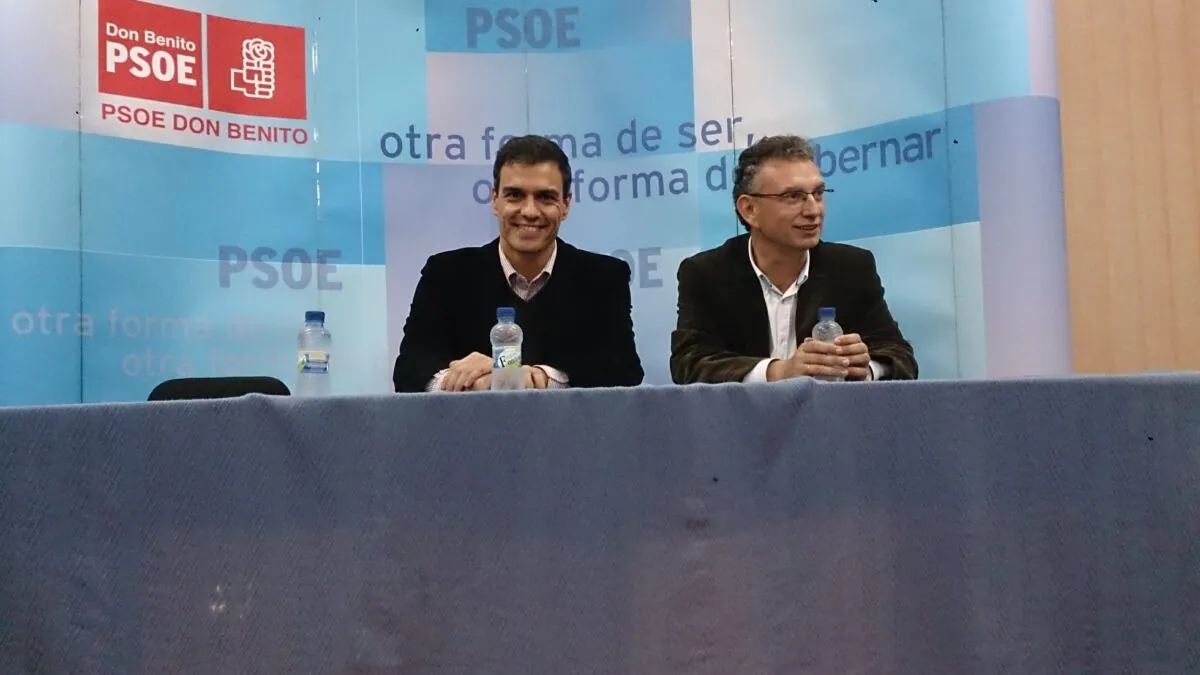 Sánchez utilizó la sede ‘okupa’ del PSOE en Don Benito como kilómetro cero de sus primarias