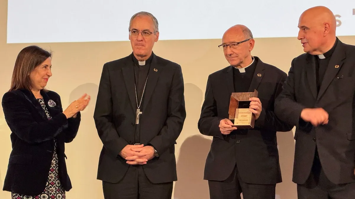 Los sueldos de los curas castrenses en las Fuerzas Armadas baten récord con 3,7 millones