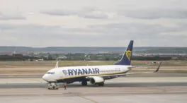 El aeropuerto de Sevilla para su actividad por la avería de un avión bloqueado en pista