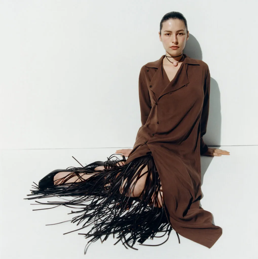 Look propuesto por la firma Thinking Mu