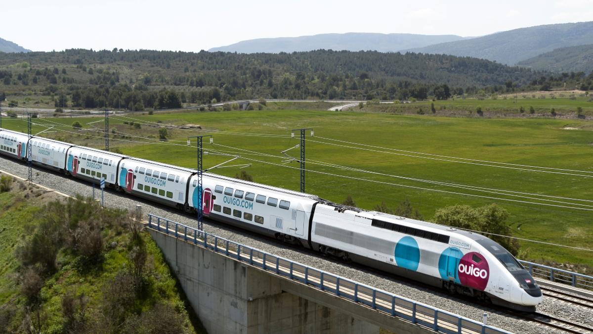 Ouigo asegura que ya es rentable y que su contribución anual al PIB es de 159 millones