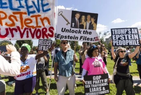 Los demócratas difunden un correo de Epstein que dice que Trump pasó horas con una víctima