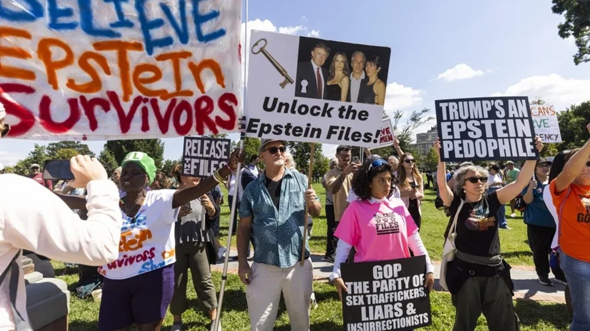 Los demócratas difunden un correo de Epstein que dice que Trump pasó horas con una víctima