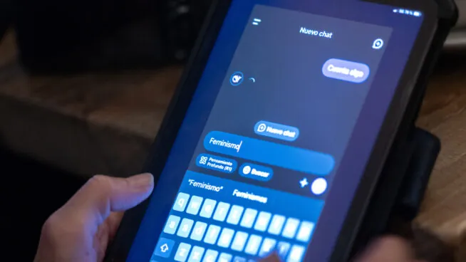 Los adolescentes ven la IA como una herramienta «fundamental», según un estudio