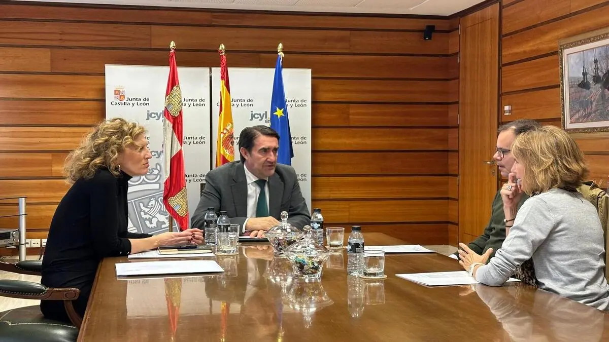 La Junta de Castilla y León respalda a los vecinos afectados por la okupación ilegal en Arroyovereda