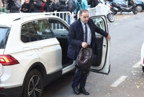 El juez del Supremo manda a Ábalos y Koldo a prisión preventiva por riesgo «extremo» de fuga