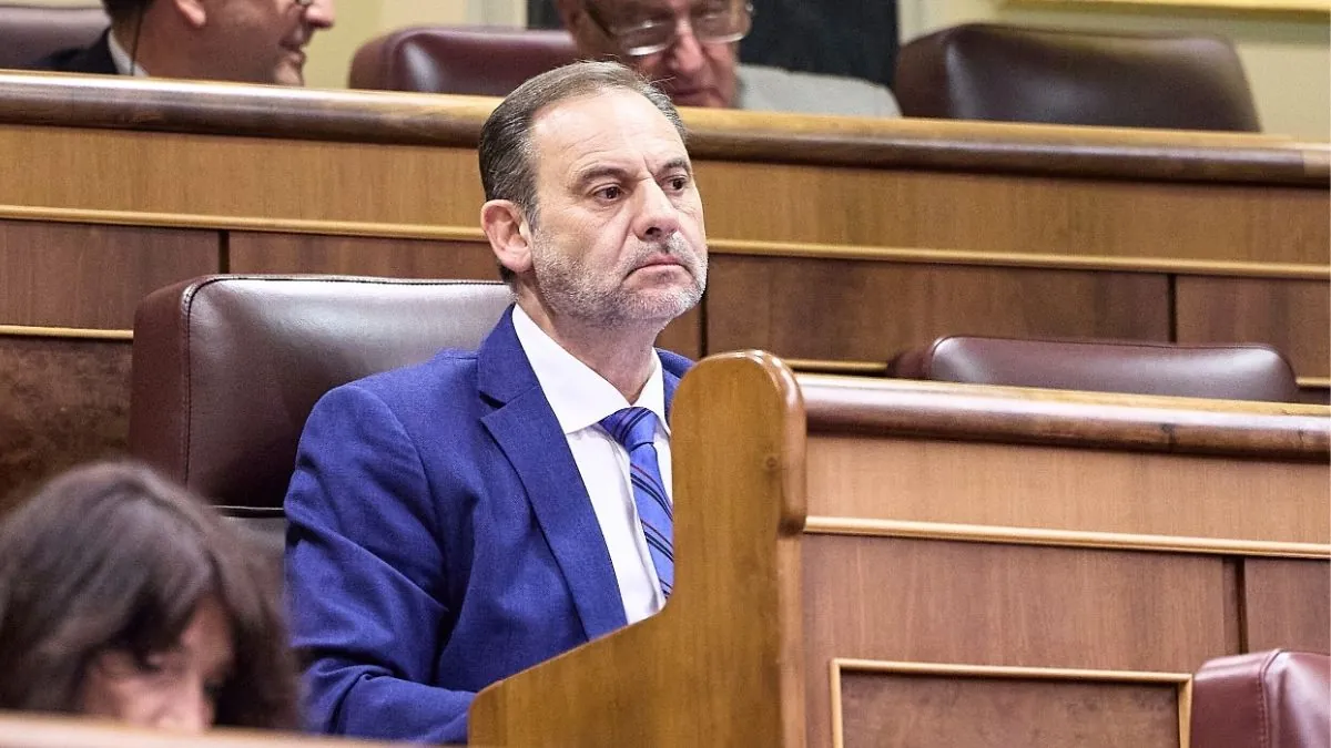 El Supremo propone juzgar a Ábalos por malversación, cohecho y organización criminal