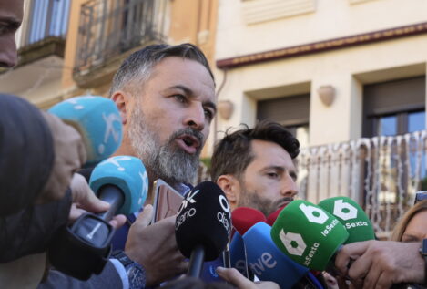 Abascal acusa al PP de entregar un «chivo expiatorio» a Sánchez con la dimisión de Mazón
