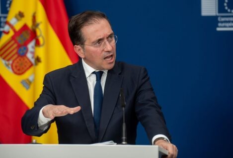 Albares defiende que el plan de paz de EEUU y Rusia no puede hacerse a espaldas de Ucrania