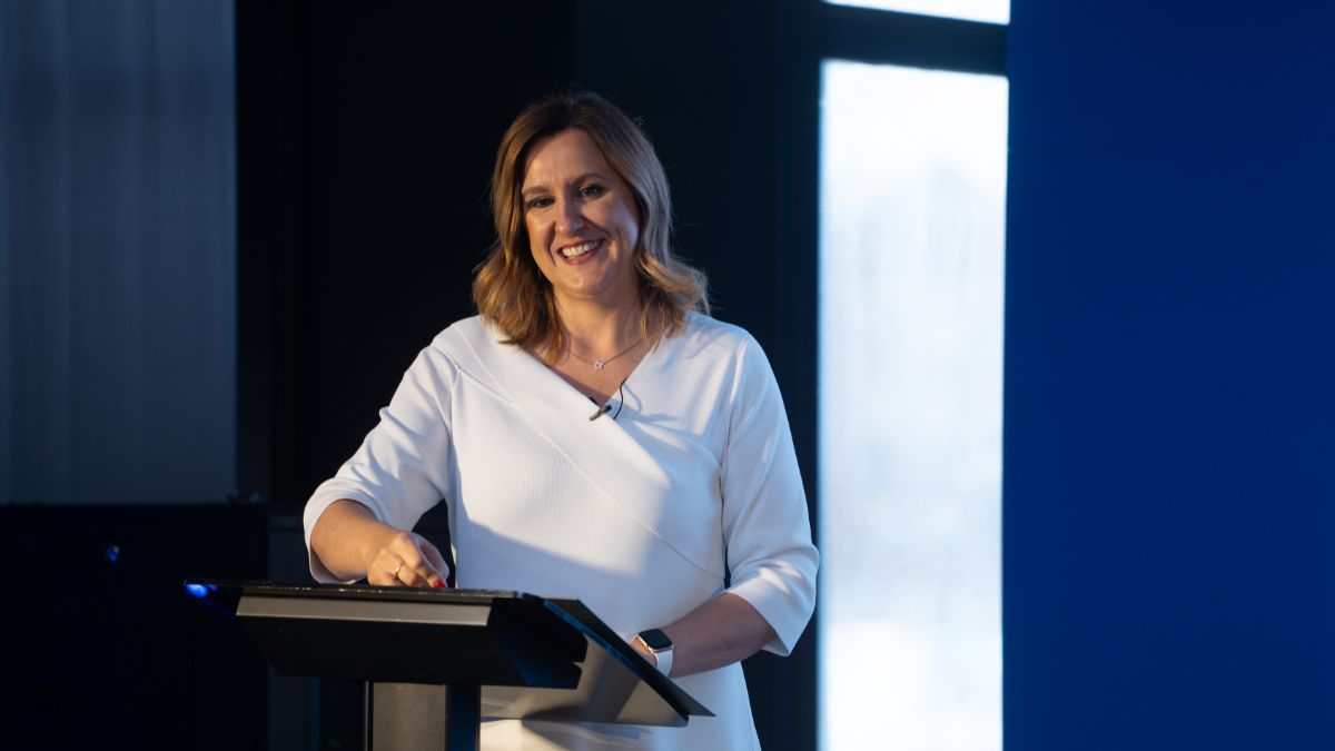 La alcaldesa de Valencia dice que el franquismo tuvo «sus lados positivos y sus lados negativos»