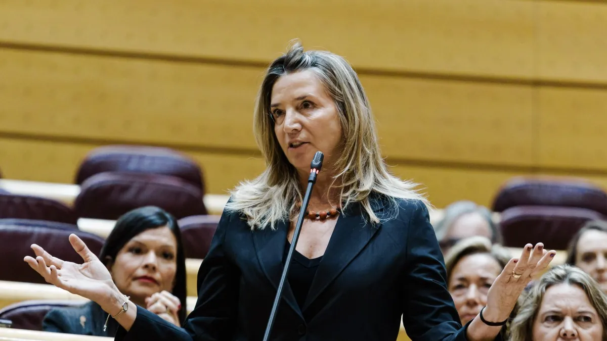 El PP pide la dimisión de Torres y Díaz ironiza con que solo falta hacer senador a Mazón